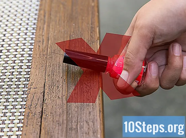 Cómo abrir un esmalte de uñas