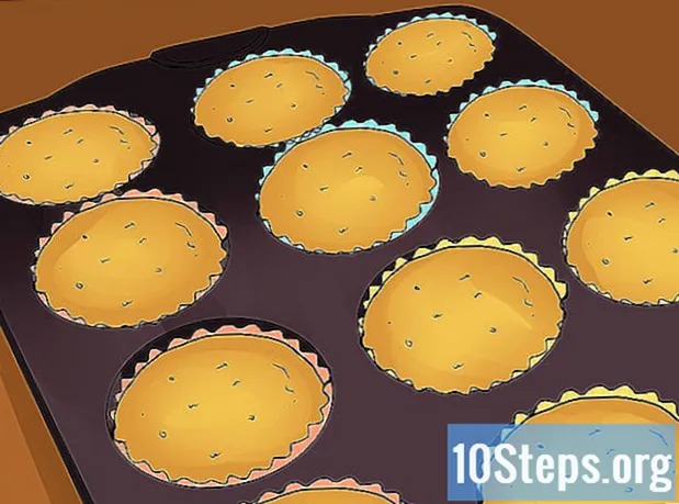 컵케익에 먹거리를 추가하는 방법