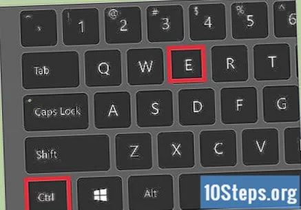 من خلال لوحة المفاتيح يمكنك عمل توسيط للفقرة بالضغط على