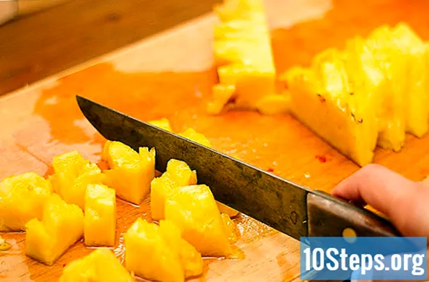 Kako oguliti ananas
