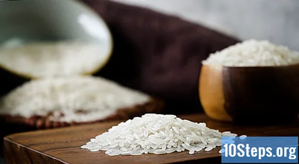 Kā pagatavot lipīgus rīsus, izmantojot parastos rīsus