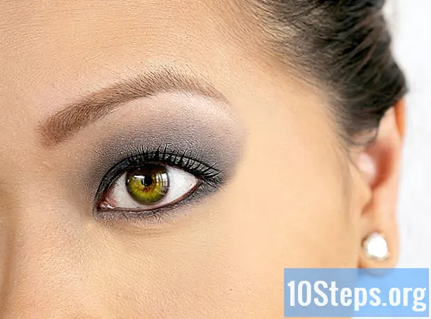 Як зробити макіяж для зелених очей