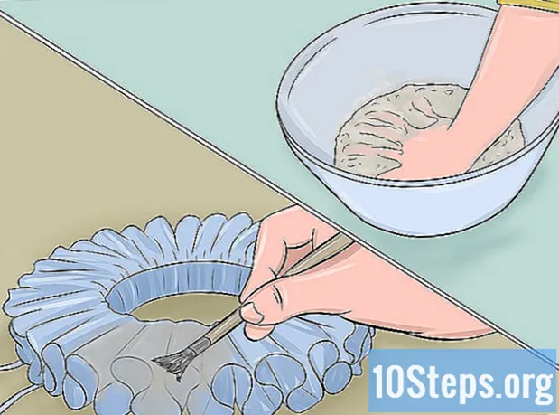 Cómo hacer una gorguera isabelina