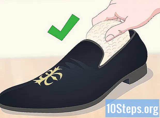 Πώς να λακαρίσετε νέα παπούτσια