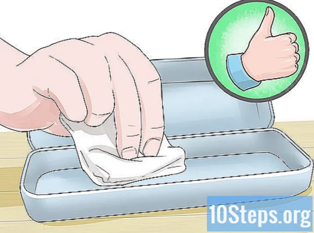Jak wyczyścić obudowę
