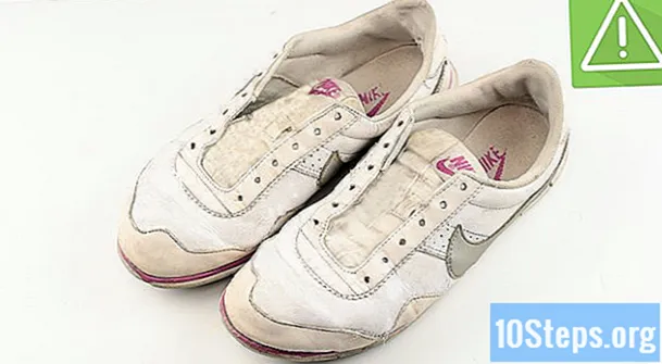 Jak čistit bílé kožené boty - Encyklopedie