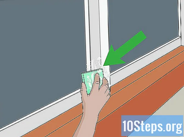 Kuinka puhdistaa alumiiniset ikkunakehykset