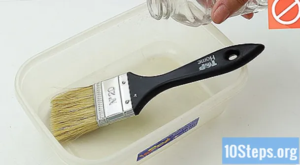 Hoe maak je een vernisborstel schoon