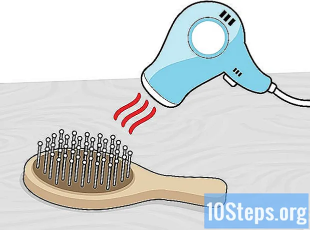 Cách làm sạch bàn chải có lông