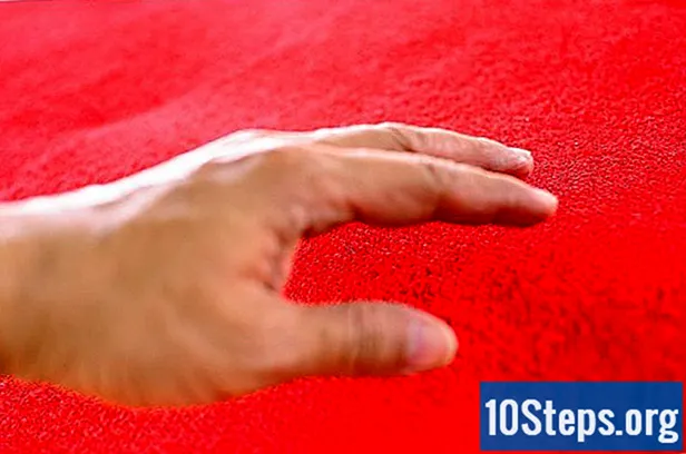 Làm thế nào để sơn một tấm thảm