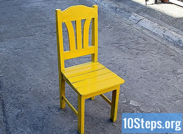 Jak namalovat starou dřevěnou židli