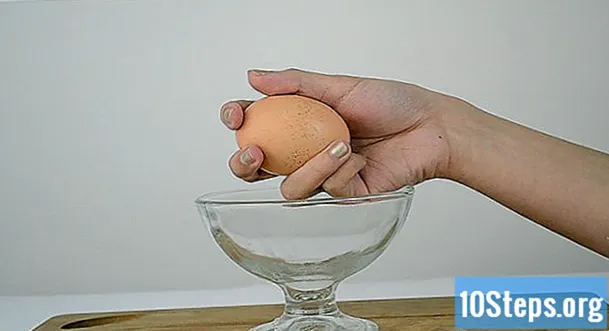 Cómo romper un huevo con una mano