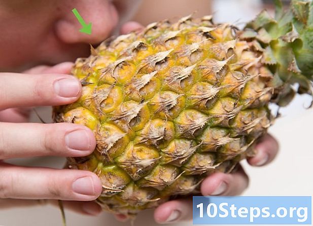 Cum să cumperi și să păstrezi o ananas proaspătă