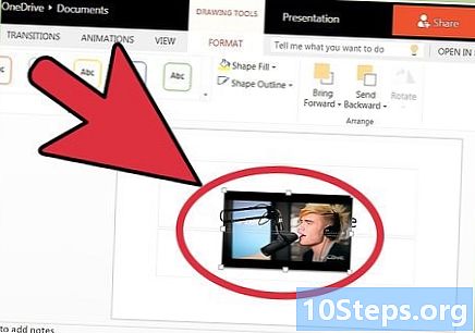 Как добавить видео в презентацию PowerPoint