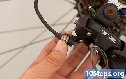 Como ajustar o desviador traseiro de uma bicicleta