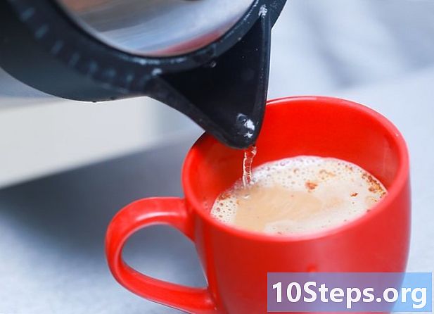 Hoe de smaak van oplosbare koffie te verbeteren
