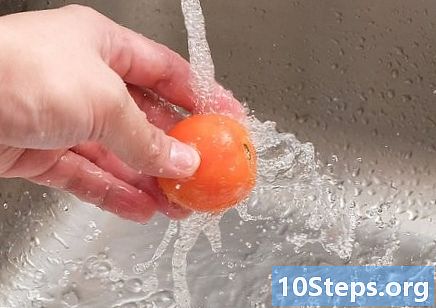 Как да нарежете доматите на кубчета