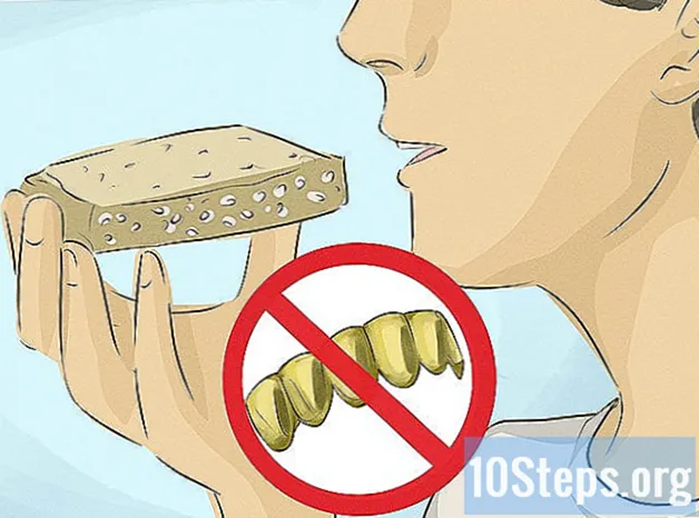 Làm thế nào để làm sạch răng vàng