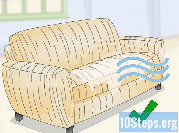 Hvordan rengjøre sofaflekker