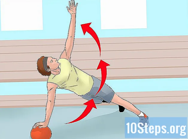 Hvordan gjøre medisinsk ball pushups
