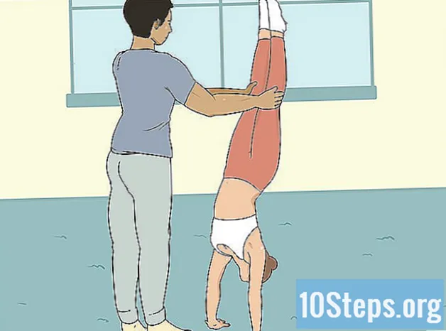 Paano Gumawa ng isang Gymnastics Handstand