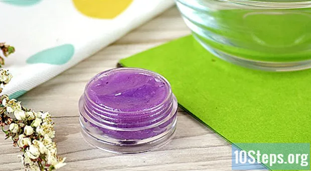 Cara Membuat Lip Gloss dengan Petroleum Jelly