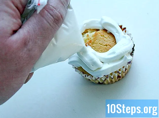 Како слагати глазуре на кексе