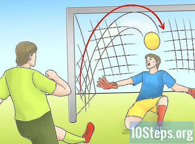 Jak grać w piłkę nożną halową
