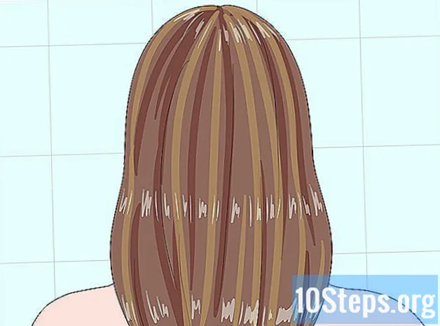 Cách chuẩn bị tóc để tẩy trắng