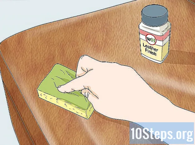 Jak opravit škrábance na koženém nábytku