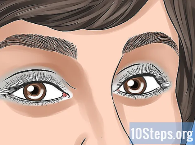 Hvordan bruke White Eyeliner