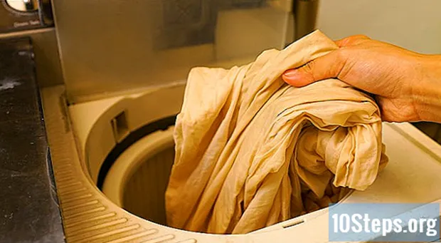 วิธีซักผ้าปูที่นอนด้วยมือ