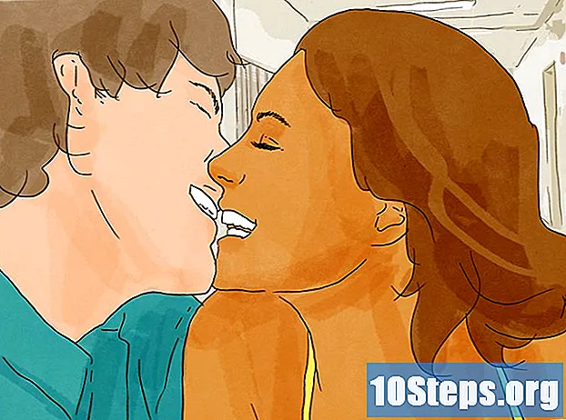 Kako poljubiti djevojku na prvom spoju