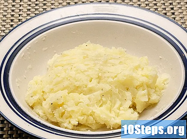 Com cuinar les patates al microones