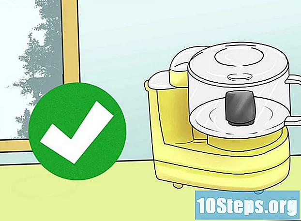 Hvordan bestemme mellom å bruke en blender eller en matprosessor - Tips