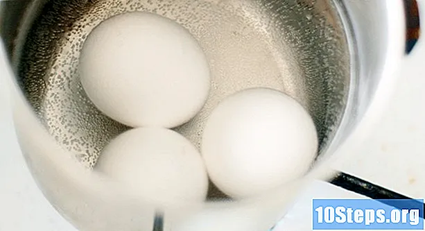 Slik skreller du egg