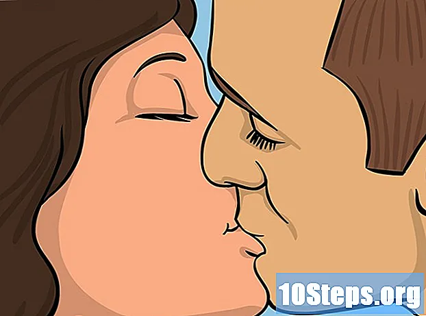 Как рисовать целующихся людей