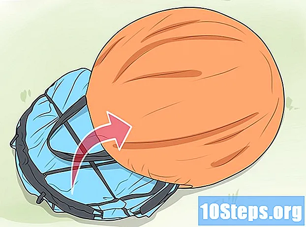 Cómo doblar una carpa emergente