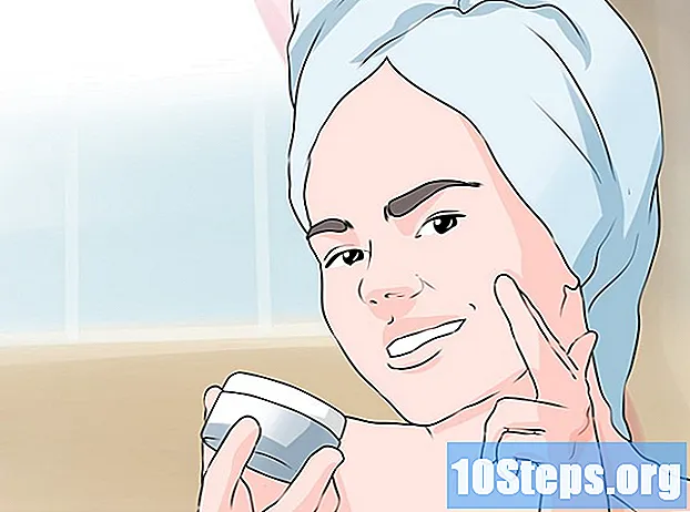 Cum să exfoliați, să vaporizați și să purtați măști pentru față