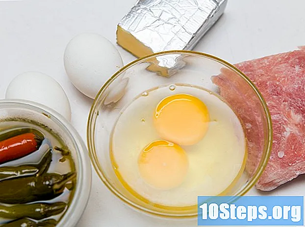 Peynirli Çırpılmış Yumurta Nasıl Yapılır