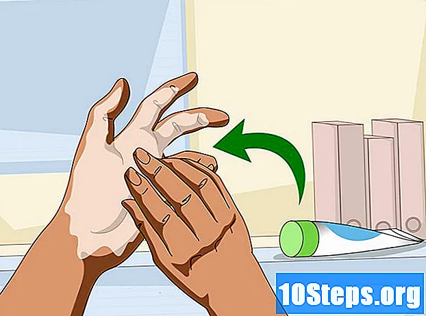 Wie man trockene Hände befeuchtet