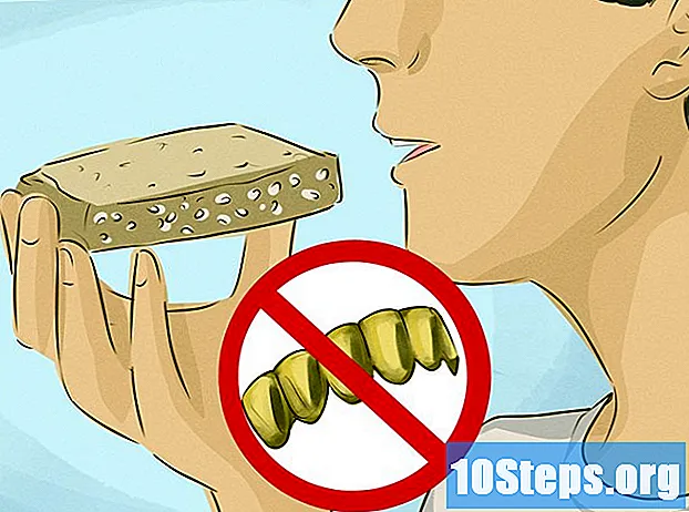 Come pulire i denti d'oro