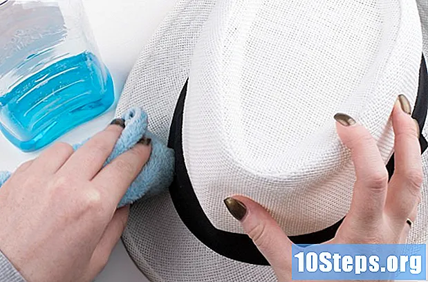 Cum să curățați o pălărie de paie