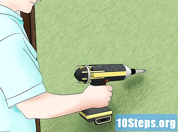 Cómo quitar un tornillo antipolvo